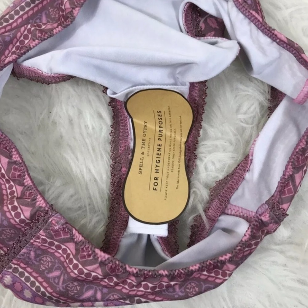 SET Spell & The Gypsy Dahlia Set of Bra And Bloomers - Picture 6 of 6